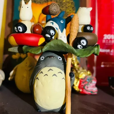 Totoro & Friends On A Leaf Journey Box Anime Action Figure
